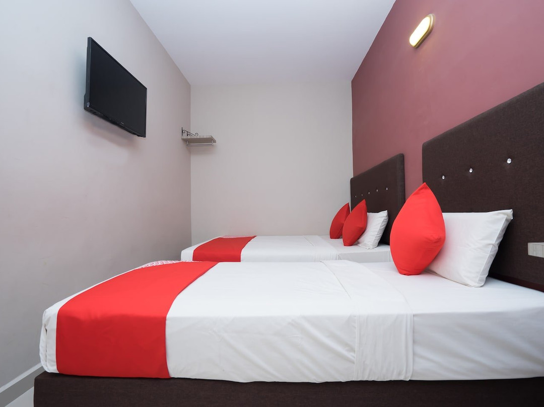 Super Oyo Capital O 90556 Hotel Cherita Rooms主图