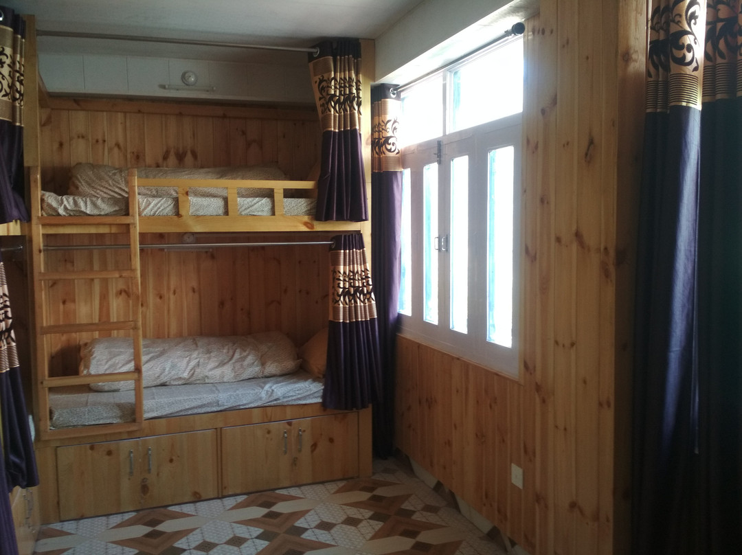 The Alpine Nest Hotel主图