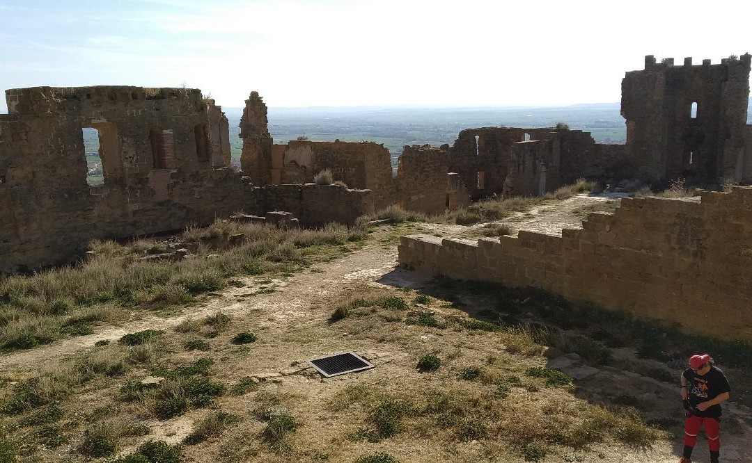 Castillo de Montearagon-Quicena必去景点