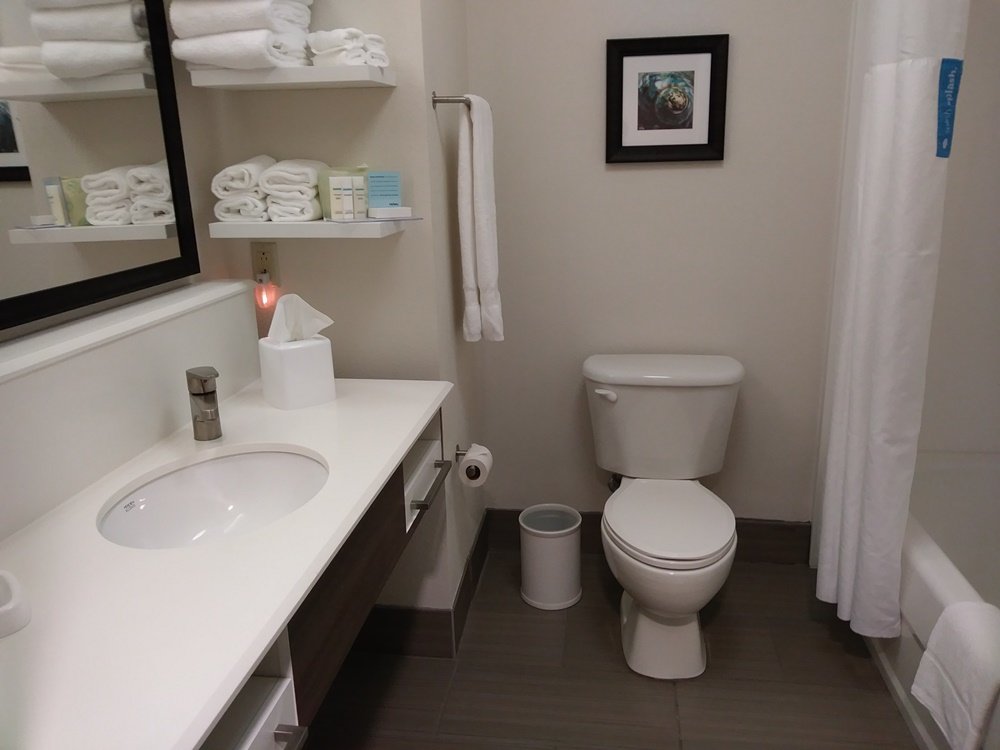Hampton Inn Titusville/I-95 Kennedy Space Center-浴室