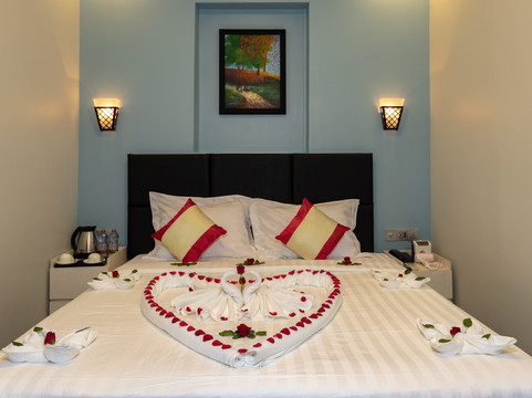 White House Hotel主图