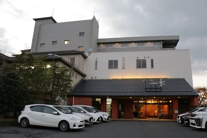 伊苏浪花酒店主图
