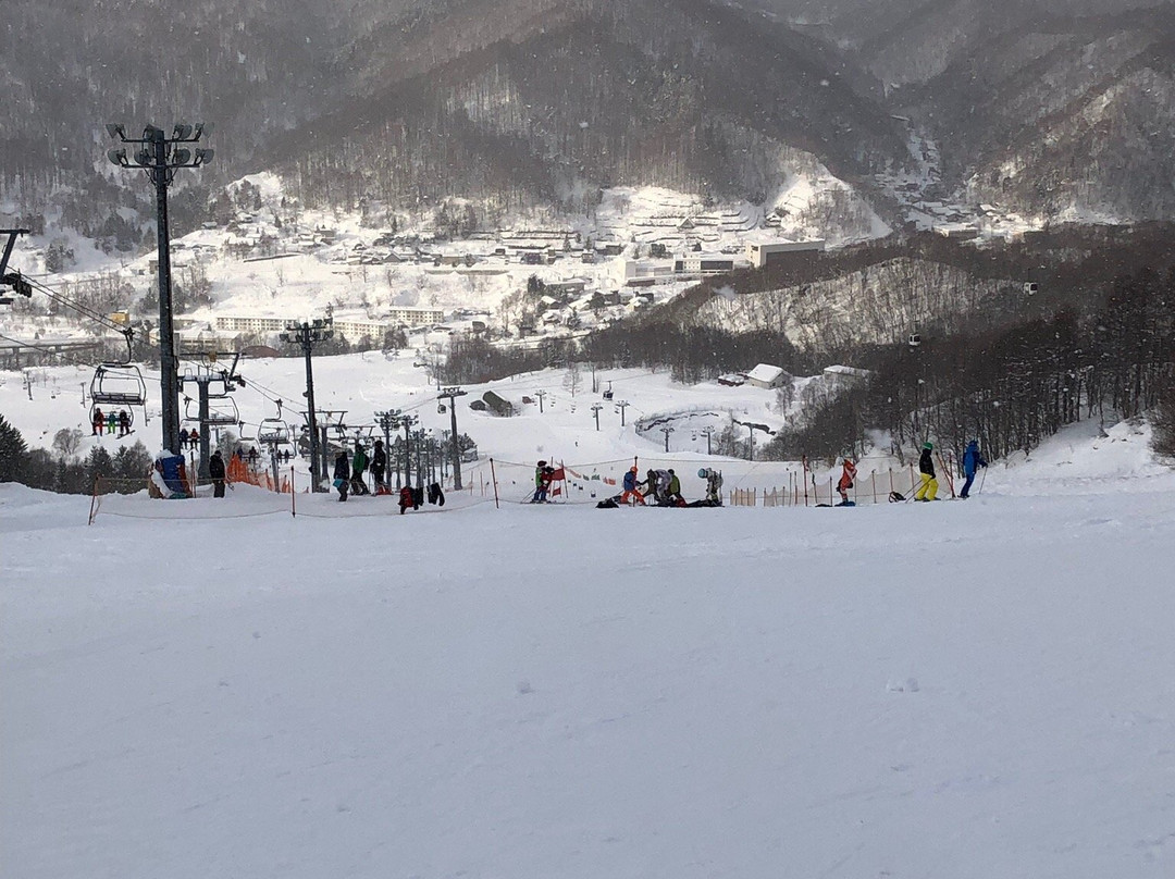 Mount Racey Ski Resort景点图片