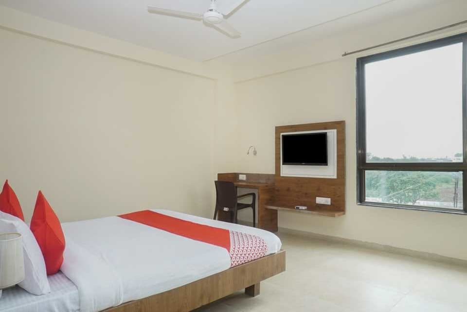 Hotel Sanskruti Resort主图