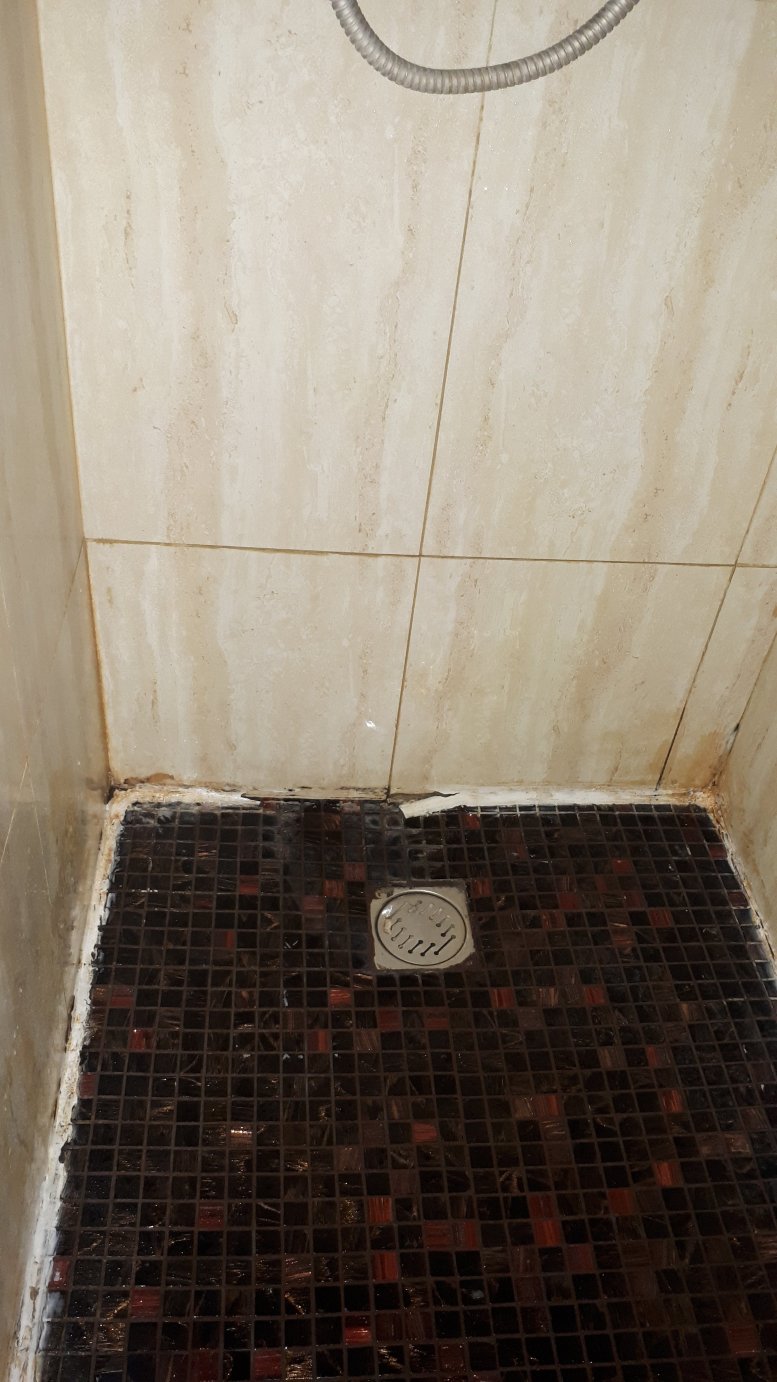 Resident Hotel Almaty-浴室