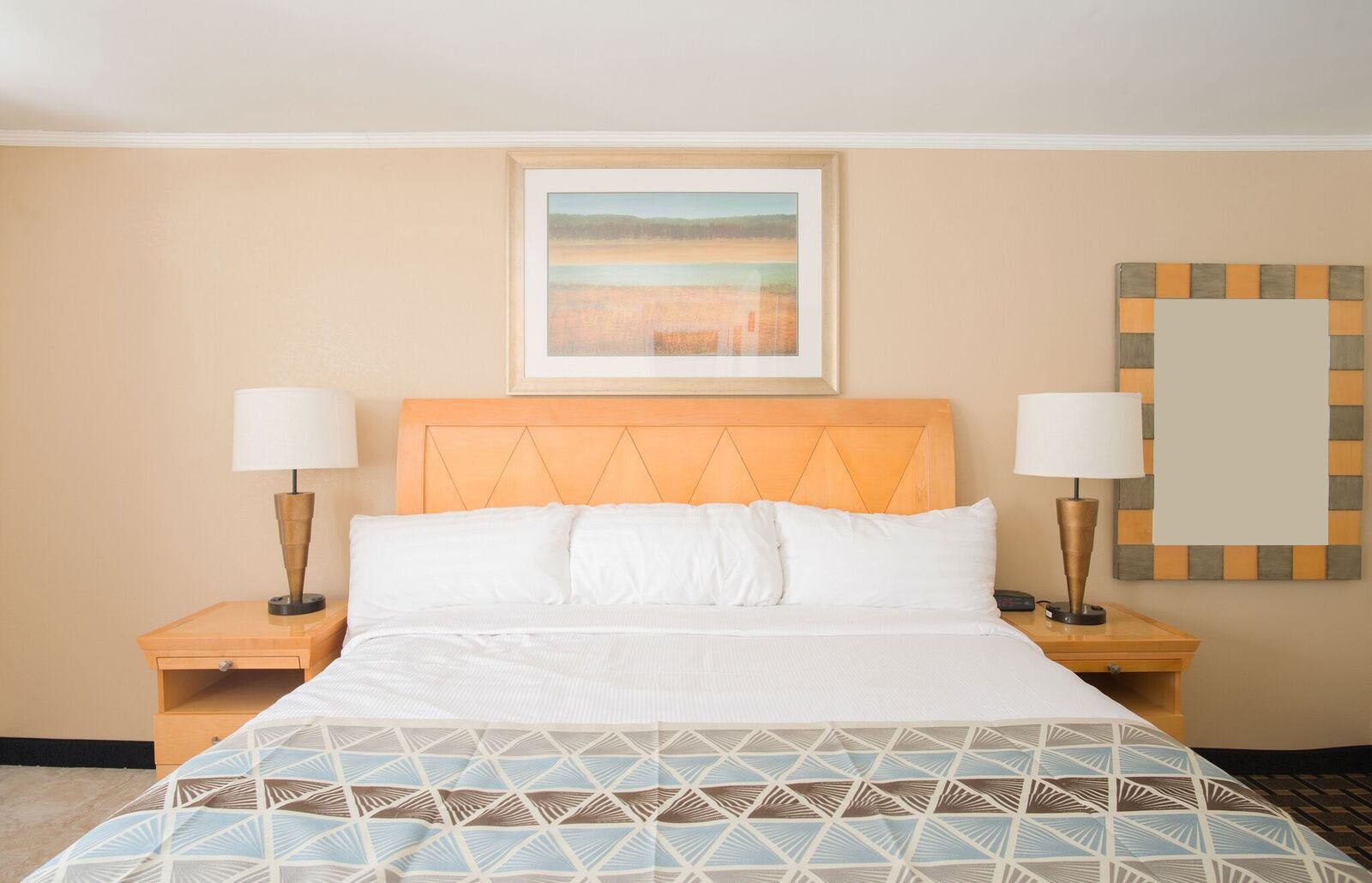 Mount Royal Inn-官方
