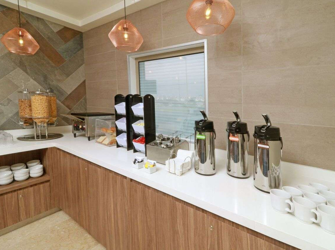 Wyndham Garden Monterrey Valle Real主图