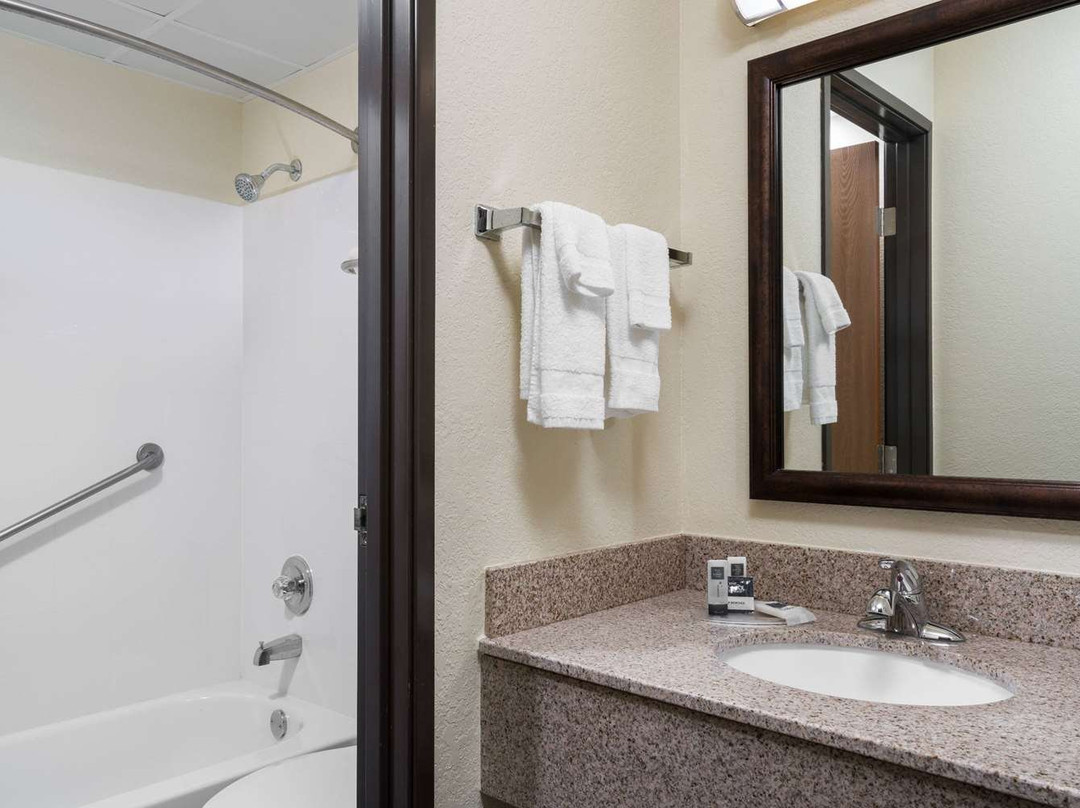 AmericInn by Wyndham Lake City主图