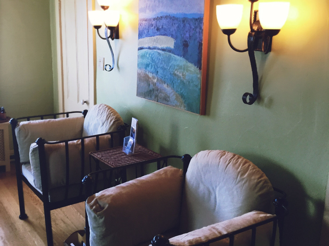 1 on 1 Self Indulgence-Acton必去景点