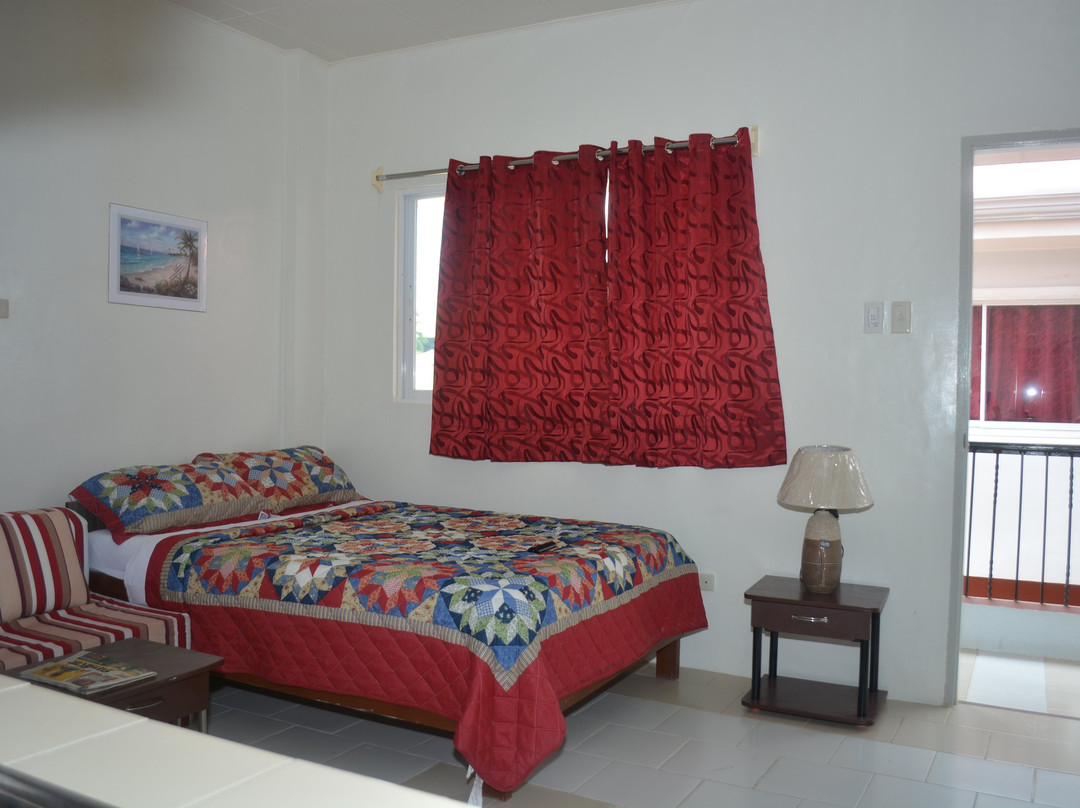 Ashley and Bill's Suites 'N Garden主图