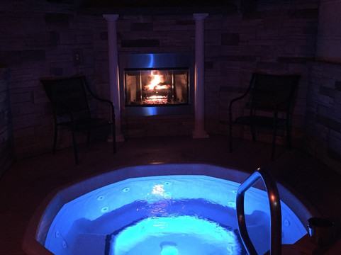 Oasis Hot Tub Gardens-安娜堡必去景点