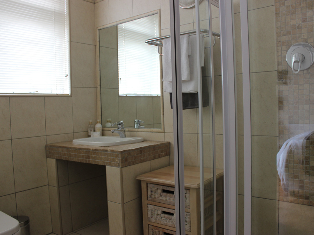 Olive Grove Guesthouse主图