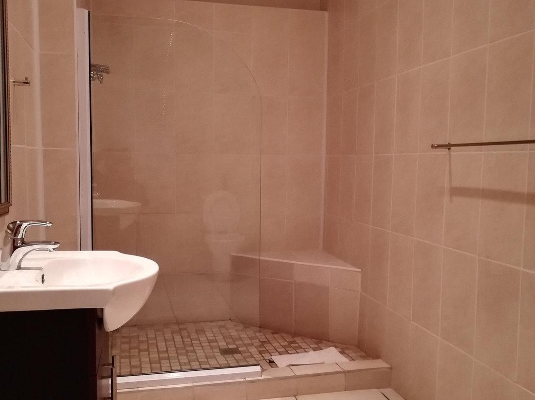 Tranquil House @ 851 College Avenue主图