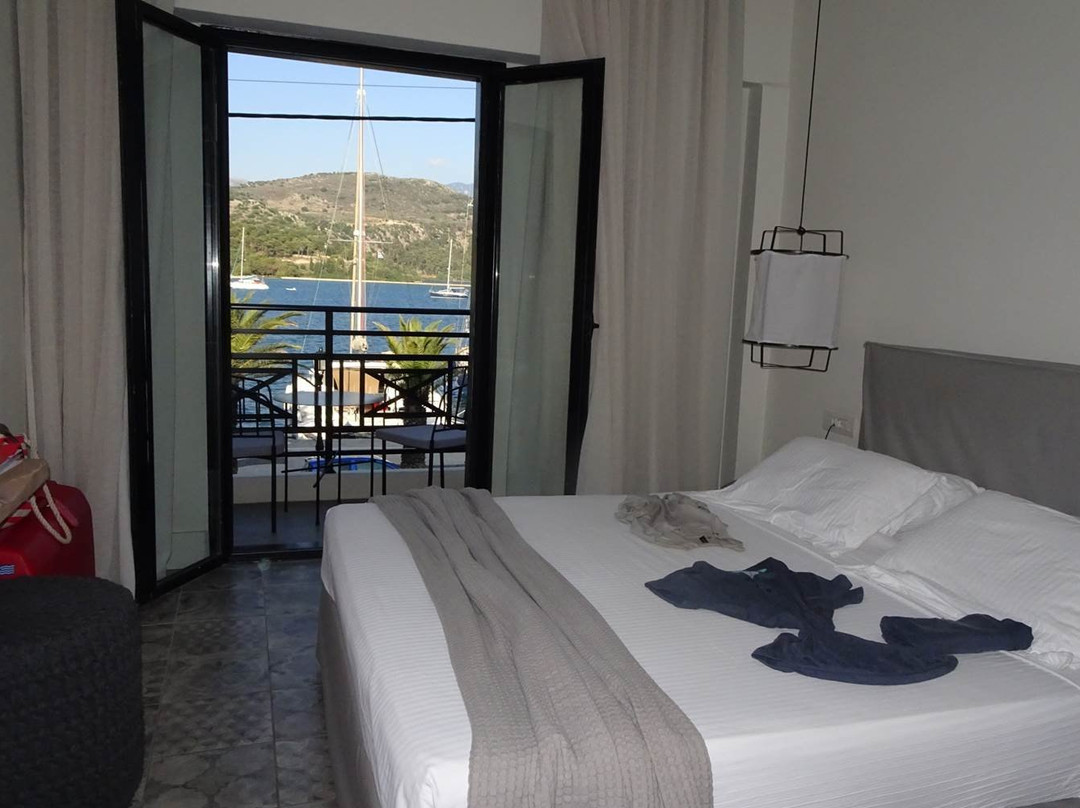 凯法利尼亚格兰德酒店主图