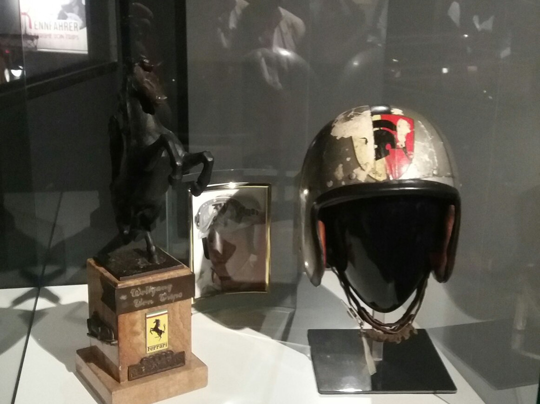 Villa Trips - Museum fuer Rennsportgeschite-科蓬必去景点