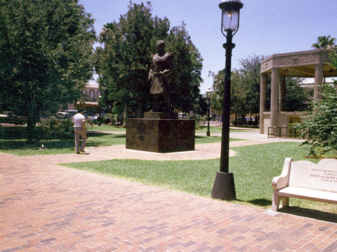 Jarvis Plaza-拉雷多必去景点
