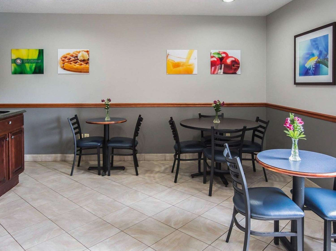 Quality Inn Dundee主图