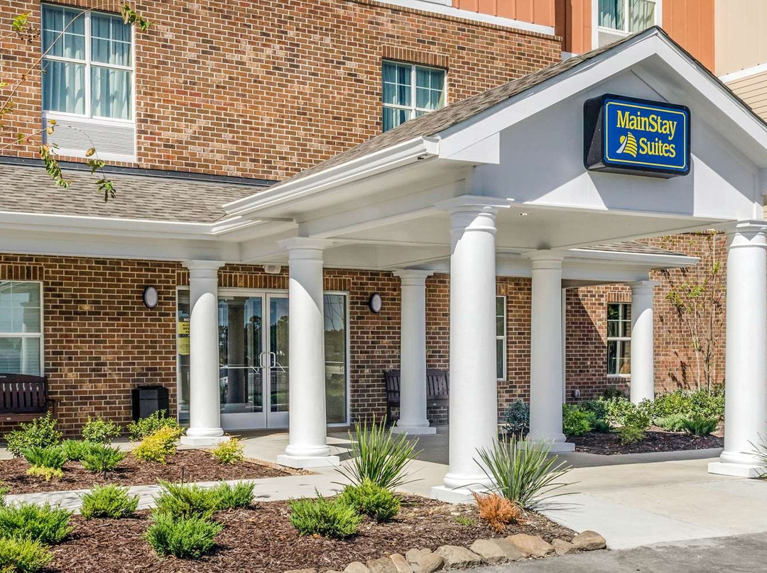 MainStay Suites Hackberry Sportsman's Lodge主图