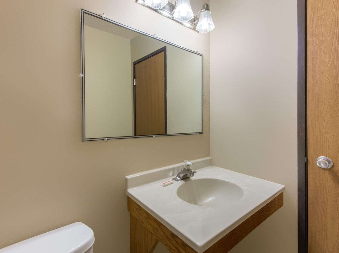 Super 8 by Wyndham Youngstown/Austintown主图