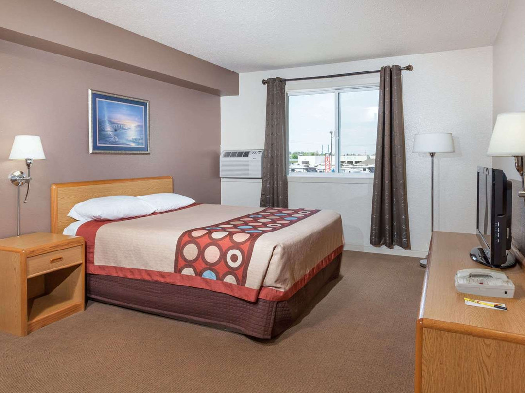 Super 8 by Wyndham Medicine Hat AB主图