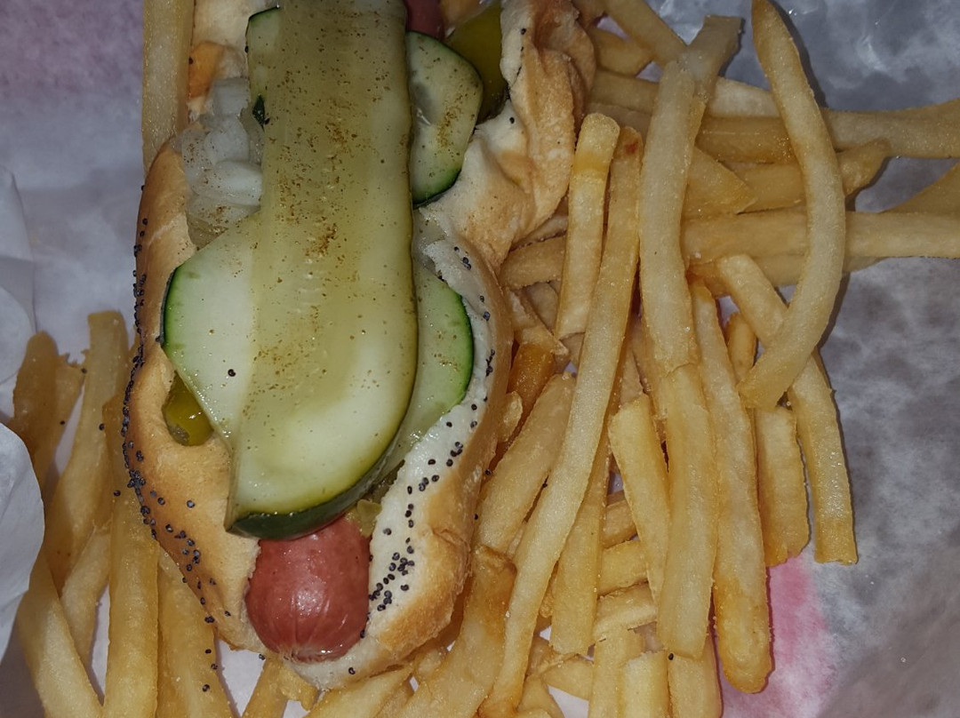 Winfield餐馆和美食-Steamers Bbq Dogs & Beer