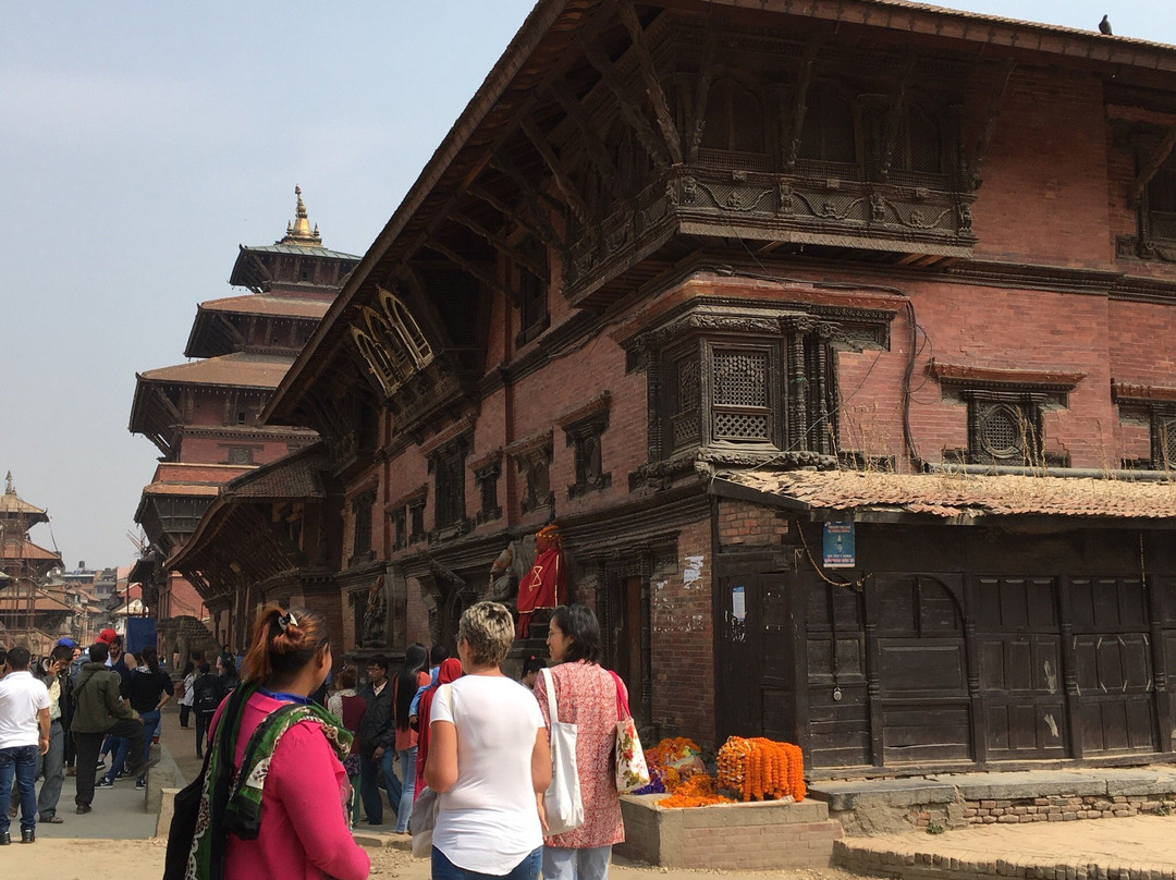 Temple and Statue of King Narasimha-帕坦（拉利特浦）必去景点