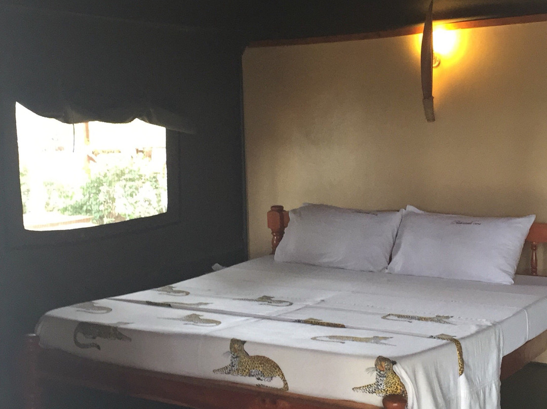 AHG Kuwinda Ecolodge Tented Camp主图
