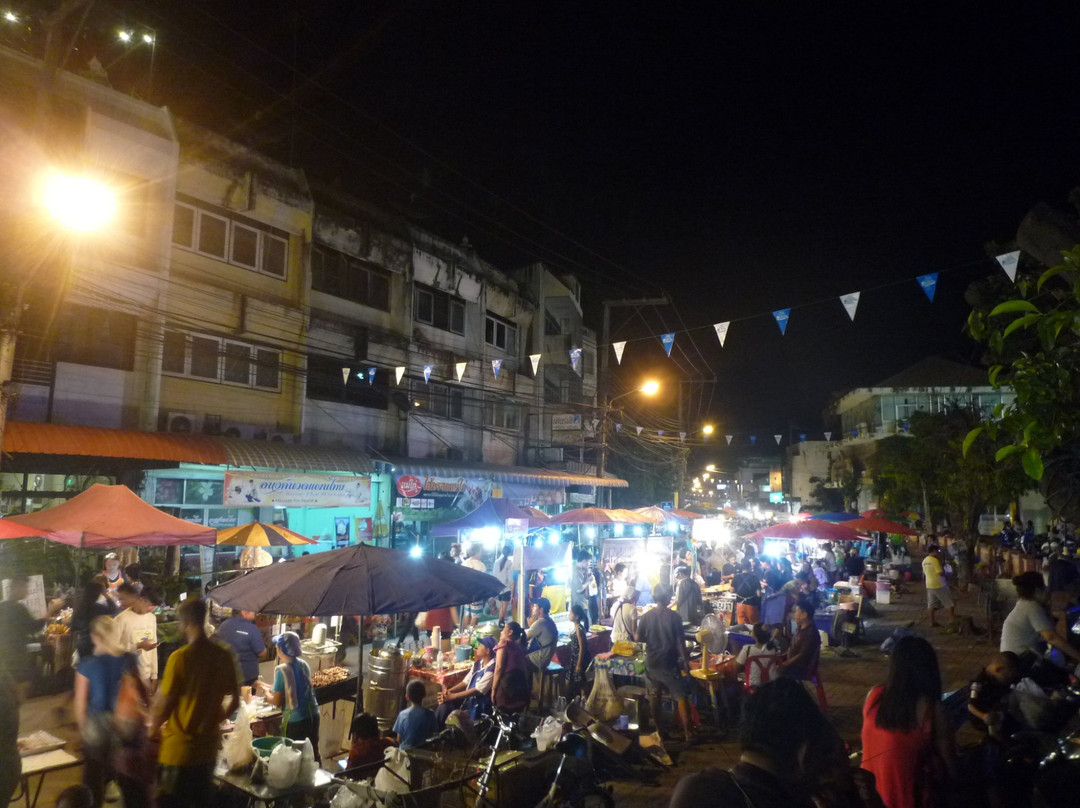 Sukhothai Night Food Market景点图片