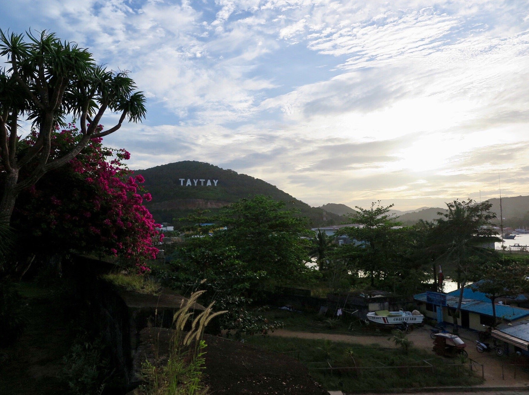 Pem's Pension House and Restaurant主图