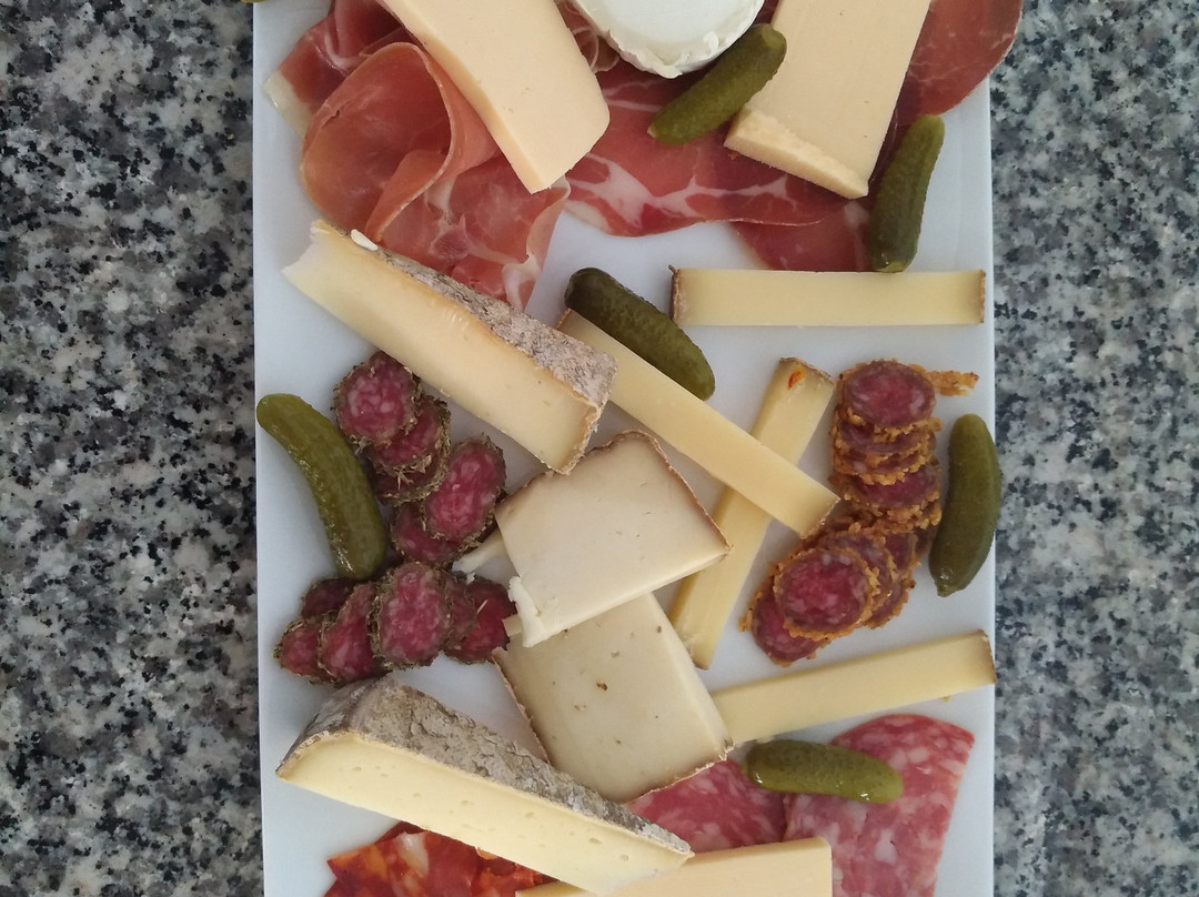 L'Aiguillon-sur-Mer餐馆和美食-Bar o'quai