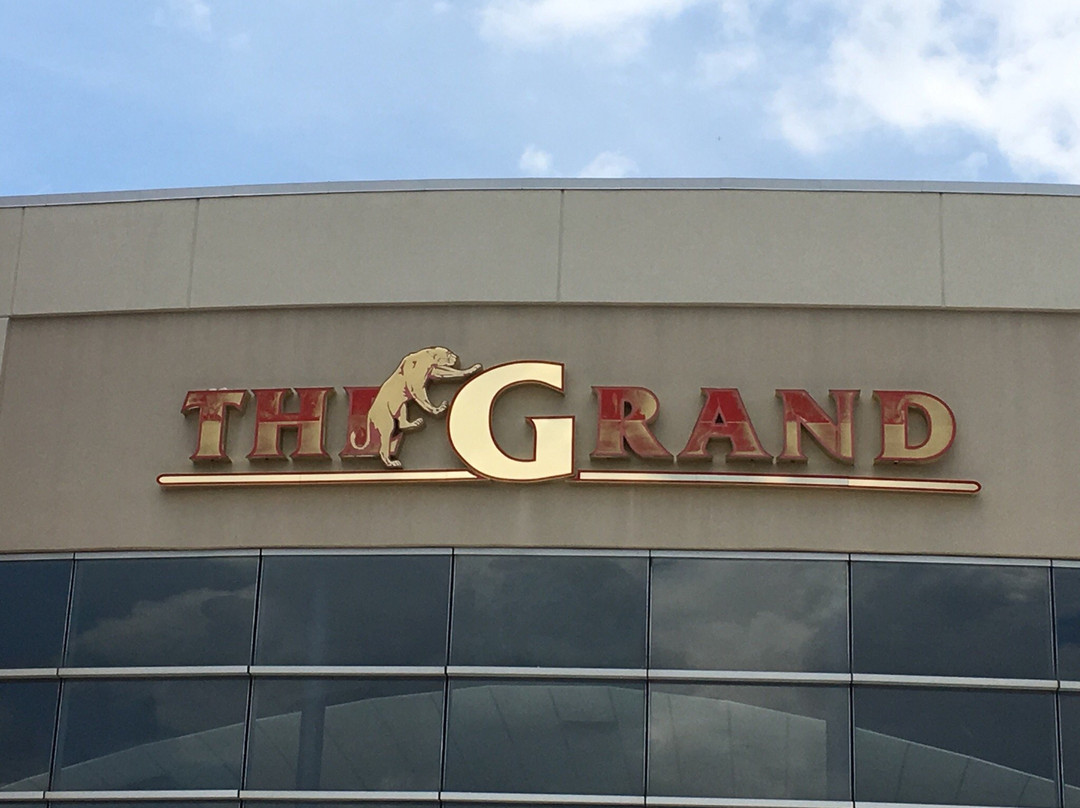 Grand 18 D'Iberville-D'Iberville必去景点