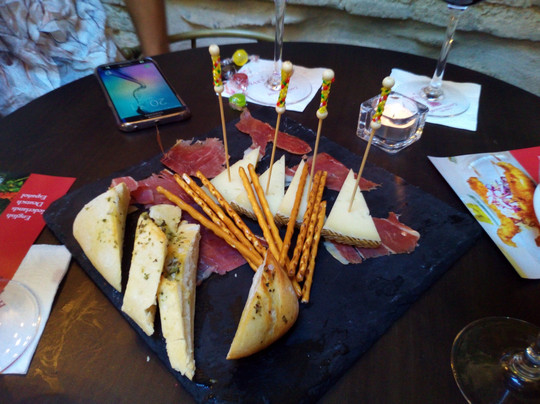 Tapas in Granada-格拉纳达必去景点