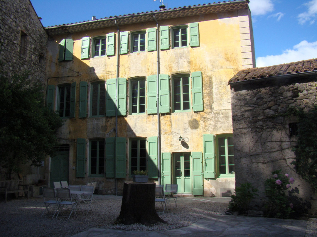 La Tete Ailleurs