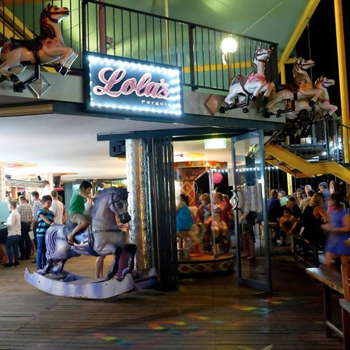 Crab Claw Island餐馆和美食-Lola's Pergola