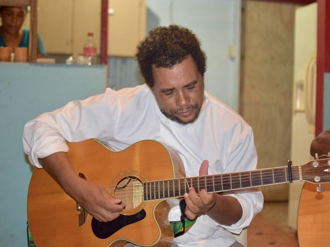 瑰宝滩餐馆和美食-The Singing Chef