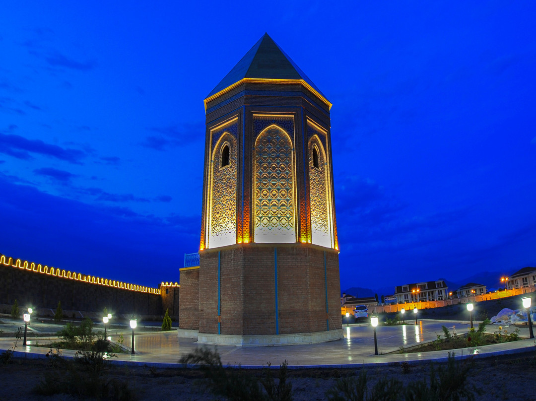Noah’s Mausoleum-纳希切万 必去景点