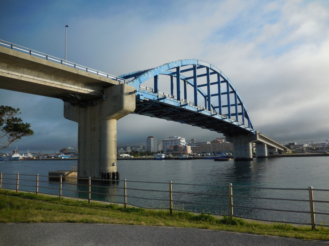 Southern Gate Bridge景点图片