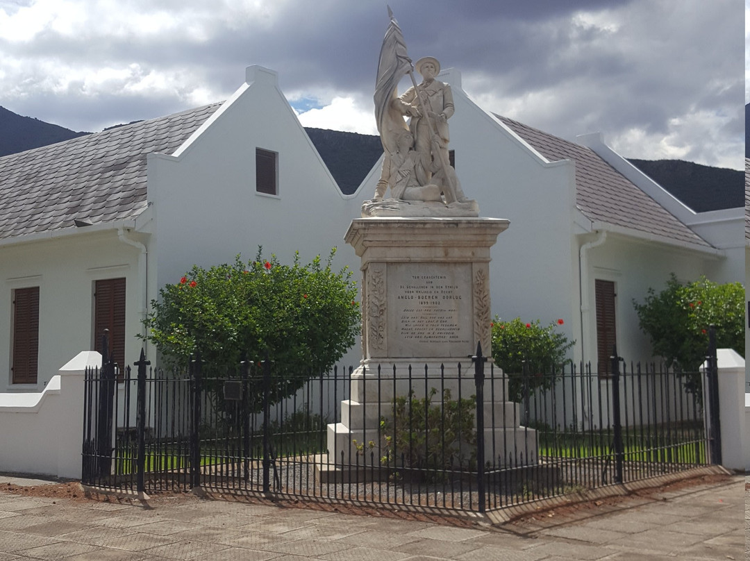Anglo-Boer War Memorial-格拉夫-里内特必去景点