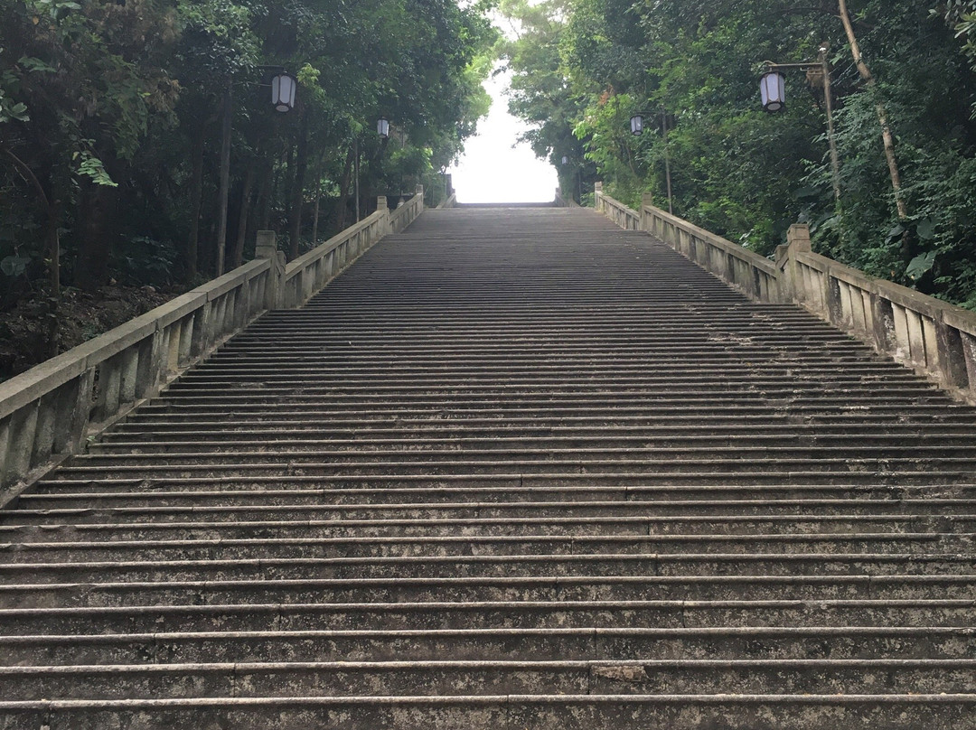 鳌峰山景点图片