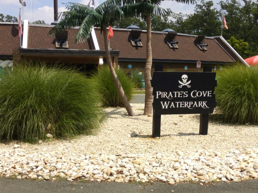 Pirate's Cove Water Park景点图片