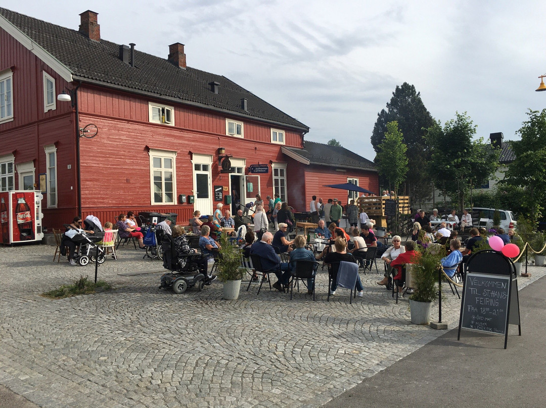 Løten Nærstasjon & Landhandleri