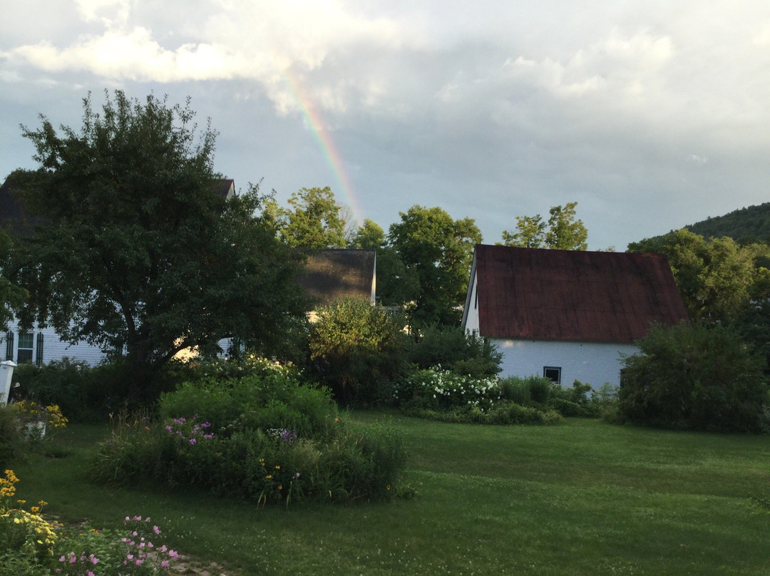 McIndoe Falls Inn主图