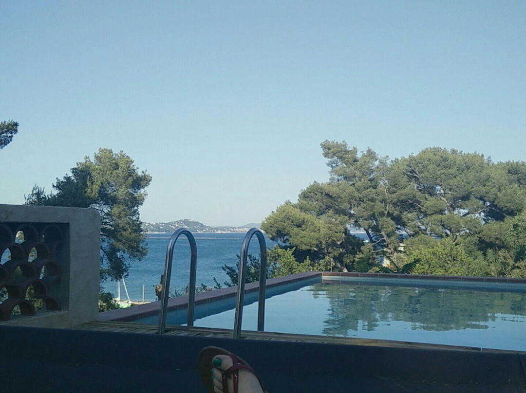 Saint-Mandrier-sur-Mer酒店住宿-Villa Les Terrasses