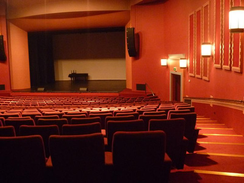 The World Theatre-查特斯堡必去景点