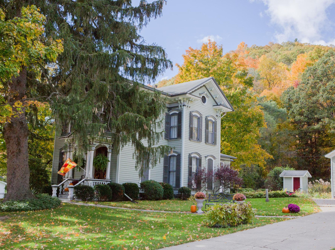 H.C. Myrtle House主图