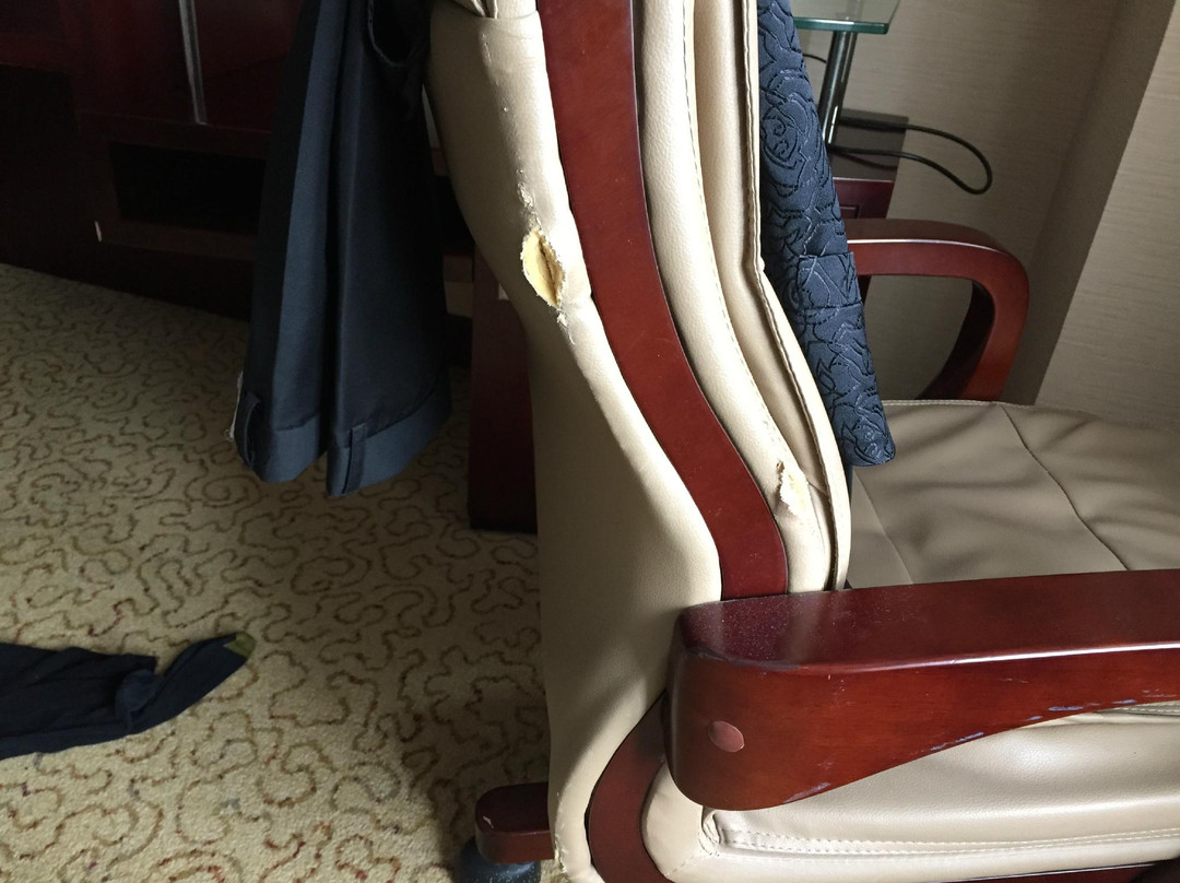 宿适奢华酒店（上海日月光打浦桥地铁站店）主图