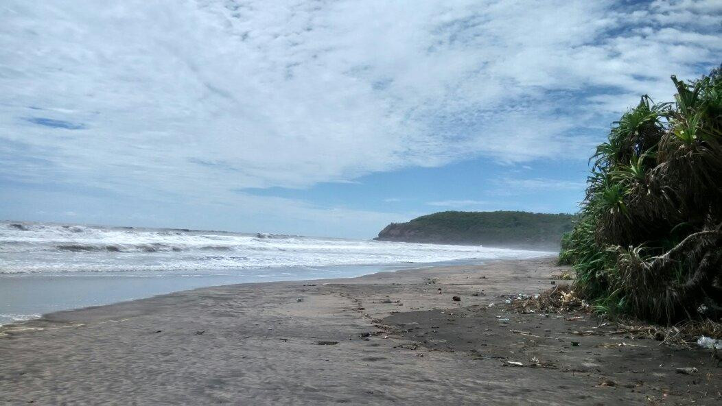 Kolthare Beach景点图片