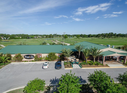 Cottage On The Green主图