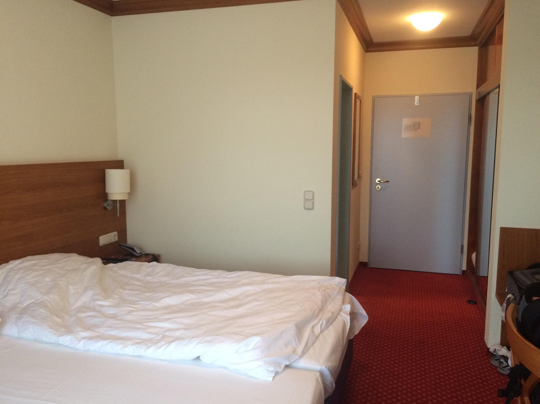 Hotel Villa Eichenau主图