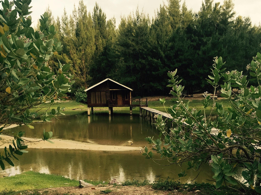 Joel's Bungalows and Restaurant